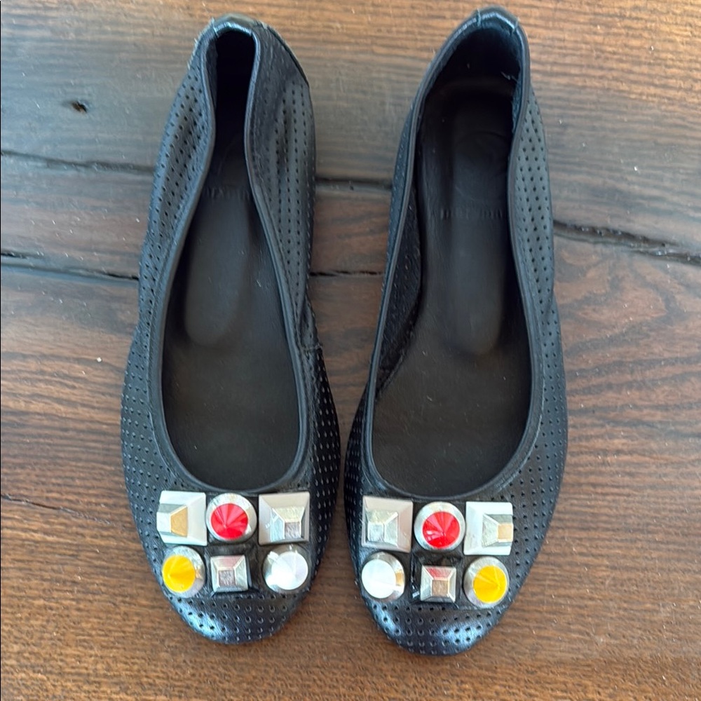 Stylish Black Flats with Colorful Accents
